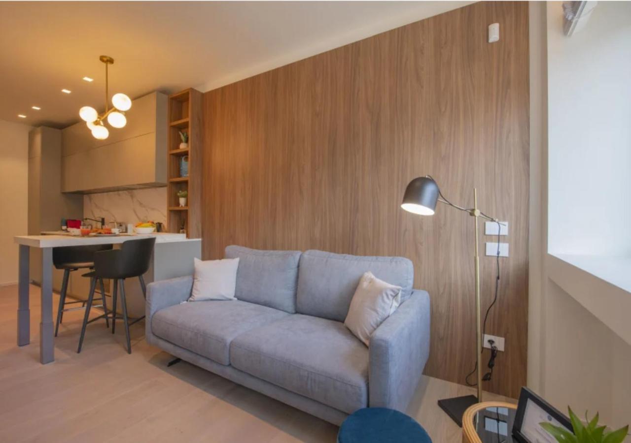 Sweett- Luxury Torino Apartment Milan Bagian luar foto