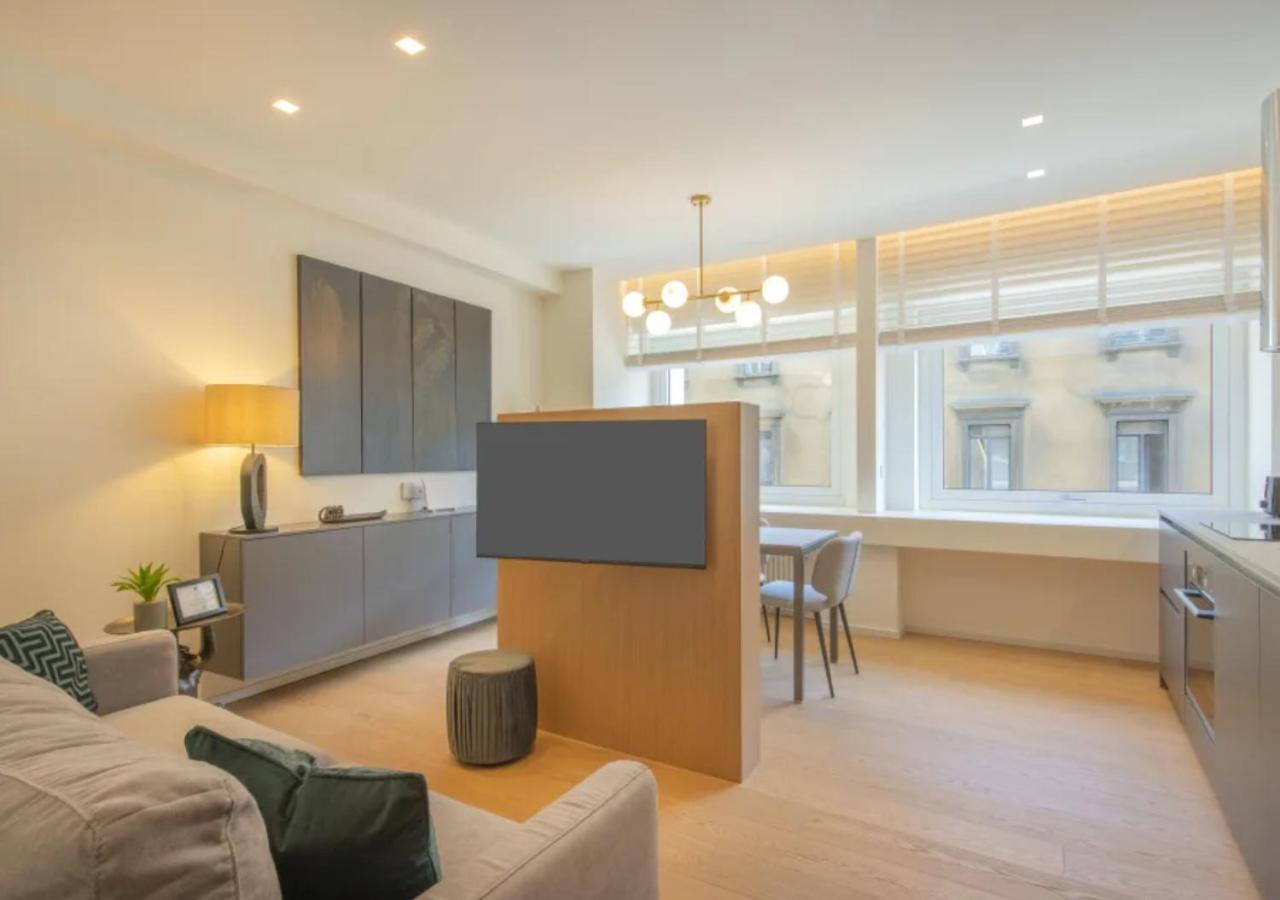 Sweett- Luxury Torino Apartment Milan Bagian luar foto