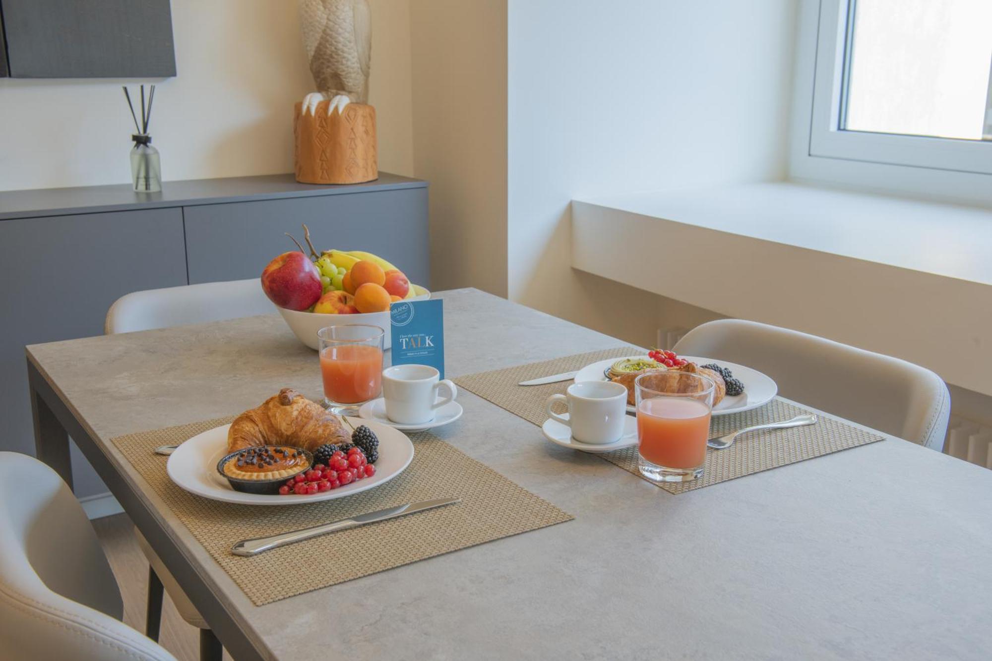 Sweett- Luxury Torino Apartment Milan Bagian luar foto